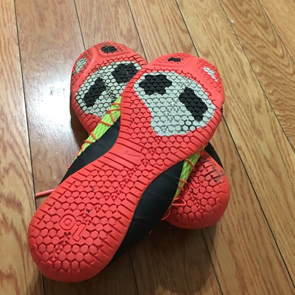 Nike Running Shoes - Picture 4 of 4